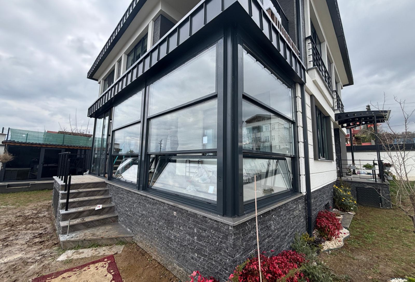 giyotin cam balkon- yalova yılmaz alüminyum